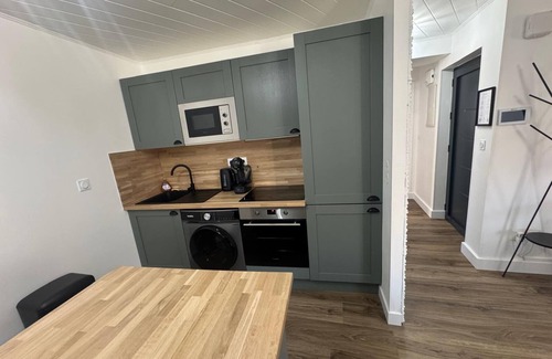 Pont-du-Chateau Apartment | Résidence de la Place