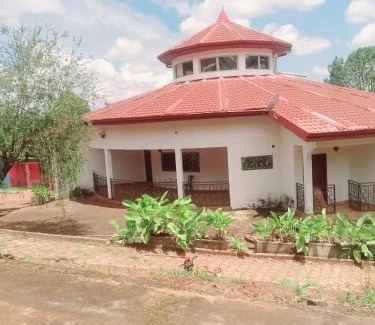 Bamendjou Villa | Résidence du pélèrin - La coupole