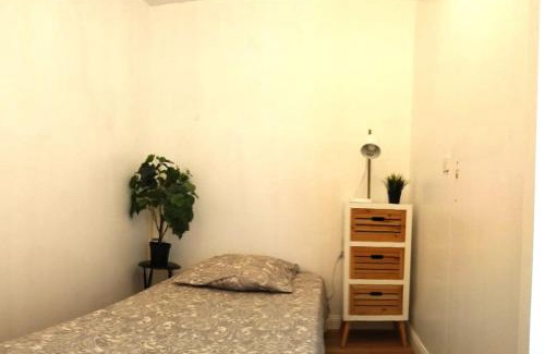 Saint-Priest Apartment | Résidence du Parc de Lyon Est 102m2 pkg free