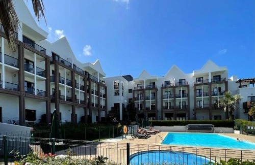 Perros-Guirec Apartment | Résidence L'archipel - Appartement au pied de la plage de Trestraou MAE-3554