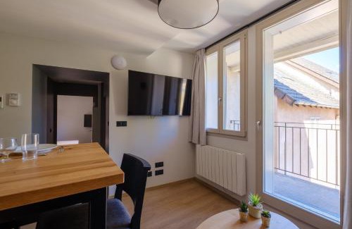 Lons-le-Saunier Apartment | Résidence le 16 - Centre Ville