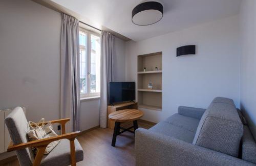 Lons-le-Saunier Apartment | Résidence le 16 - Centre Ville