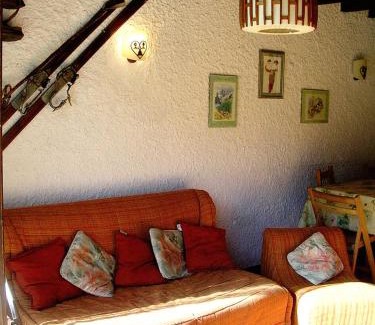 Champagny-en-Vanoise Apartment | Résidence Les PrimevÈres - 3 Pièces pour 6 Personnes MAE-3301