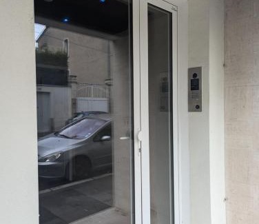 Centre-ville rive gauche Apartment | Résidence M - LAVALOC