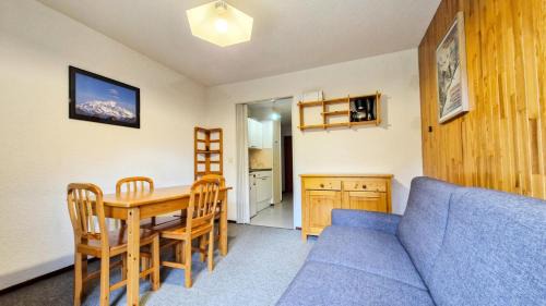 Flaine Apartment | Résidence Pollux - Studio confortable avec cabine · Proche des pistes et des commerces · Balcon MAE-7415