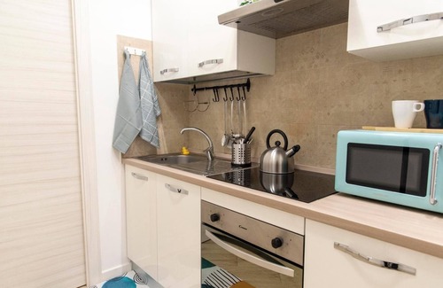 Ciampino Apartment | R4 STUDIO APARTMENT WITH PATIO AND GARDEN