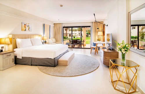 Al Ain Hotel | Radisson Blu Hotel & Resort, Al Ain
