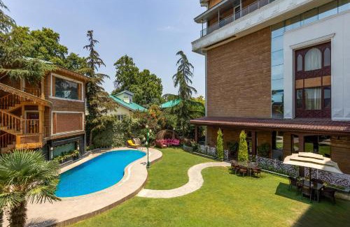 Srinagar Hotel | Radisson Srinagar