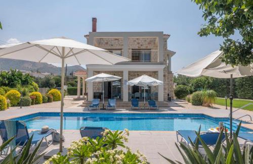 Argaka Villa | Rafaella Beach Villa- Pvt Pool-Near Sea/Beach