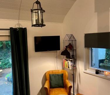 Annascaul Apartment | Railway cottage Annascaul