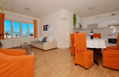 Municipality of Trogir Apartment | RAINBOW 1, sea view apartment for 5 persons