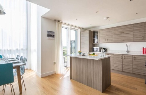 Trebetherick Cottage | RAINER ROCKS, pet friendly, with a garden in Polzeath