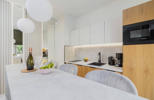 Warszawskie Apartment | Rakowicka 22C | Bright Studio | Near Kraków Główny