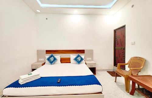 Ayodhya Hotel | RAM JANAMBHOOMI H0TEL ! R-a-m - K-r-i-sh-na - Palace Near 900m from Ram Temple - Shri Hanuman Garhi Mandir - All Room Fully Air Conditioning Rooms - Free Wifi - and Parking - Best Premium Hotel