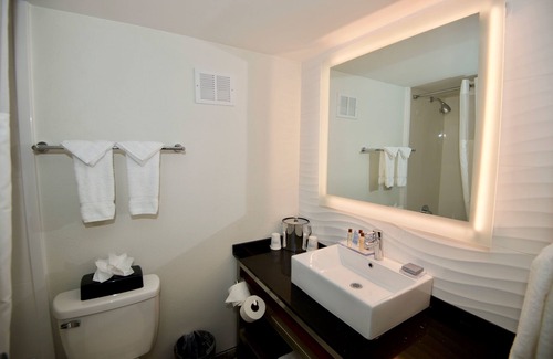 Franklin Park Hotel | Ramada by Wyndham Austin South