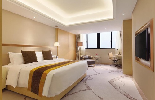 Enping Hotel | Ramada by Wyndham Enping