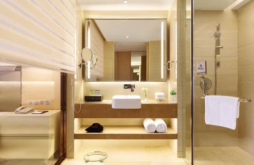 Enping Hotel | Ramada by Wyndham Enping