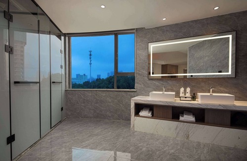 Caidian Qu Hotel | Ramada Encore by Wyndham Wuhan West