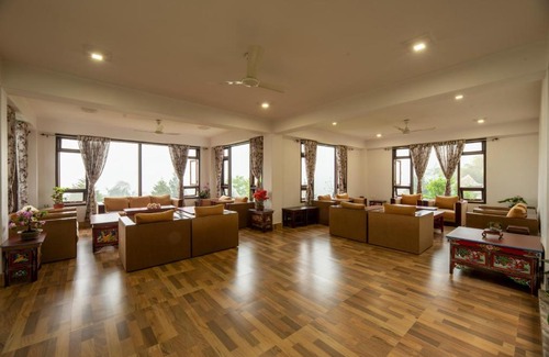 Rumtek House | Rangpo Heritage, Private room w garden view by Roamhome