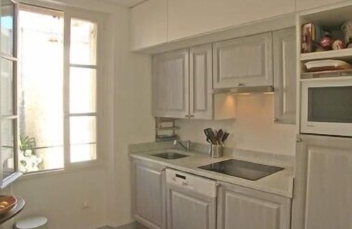 Antibes Old Town House | Rare seafront village house in Antibes
