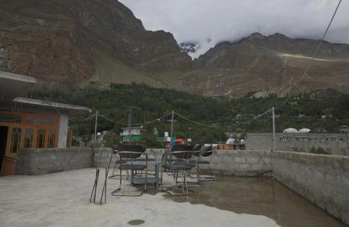 Hunza House | Rashid Guest House