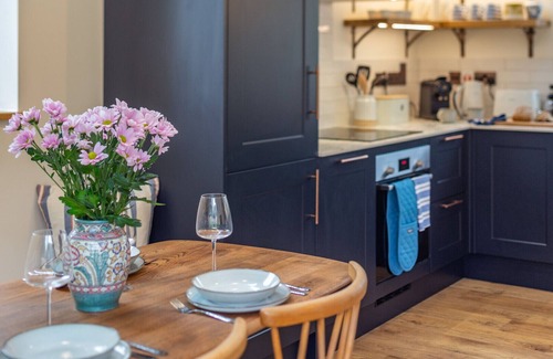 Melplash House | Ray Cottage - Two Bedroom House, Sleeps 4