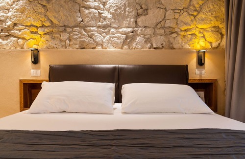 Santa Lucia House | Re Dionisio Luxury Suites