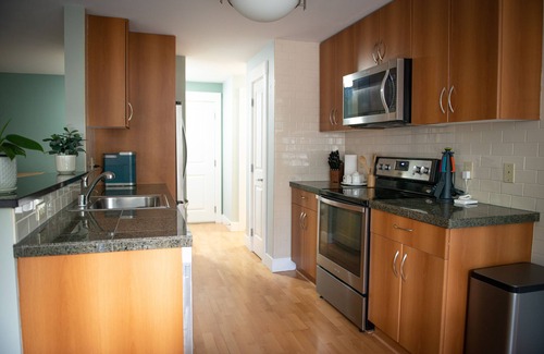 Esperance Condo | Recently Updated 2BD Condo in Edmonds WA - Great Location!