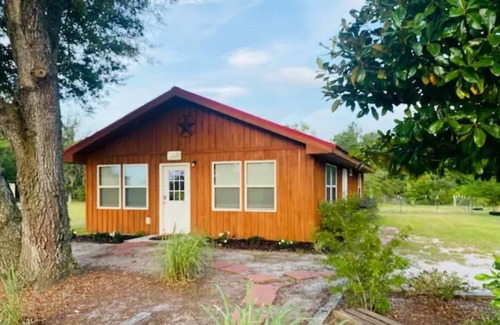 Atkinson Cottage | Red River Guest Cottage