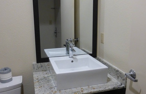 Hayward Hotel | Red Roof Inn Hayward