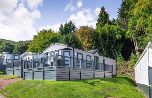 Scarborough House | Red Wood Lodge - Uk40849