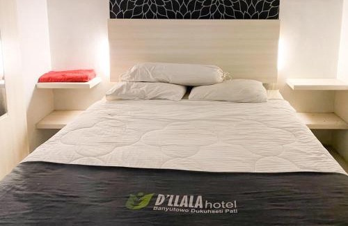 Pati Hotel | RedDoorz near Pantai Idola Banyutowo Hotel D'LLALA