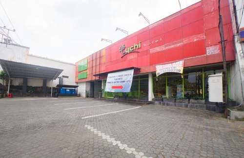 Klojen Hotel | RedDoorz Plus @ Celaket