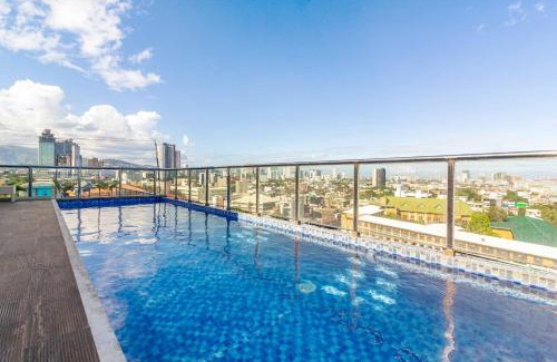 Downtown Cebu Hotel | RedDoorz Plus @ Jones Avenue Cebu