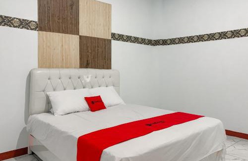 Cianjur Hotel | RedDoorz Syariah Plus at Raisaespace Cianjur