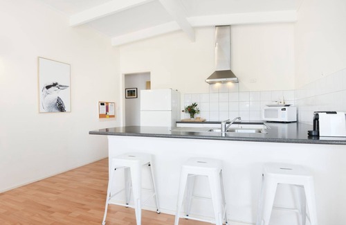 Merrijig Apartment | Redgum Apartment - Merrijig - Sleeps 7