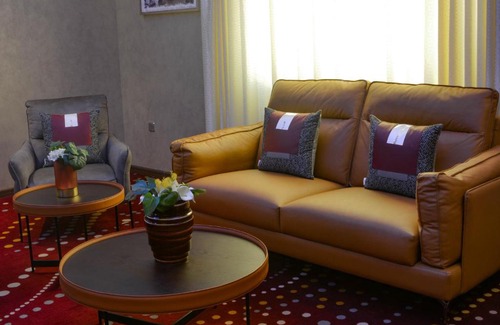 Jeddah Hotel | Redwaves Hotel فندق ريدويفز