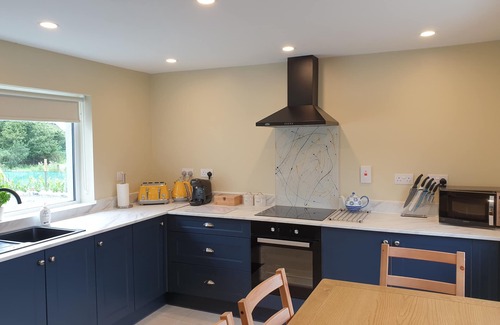 Ballinrobe Cottage | Reed Warbler Cottage, Ballinrobe - central to anything you might want to see/do