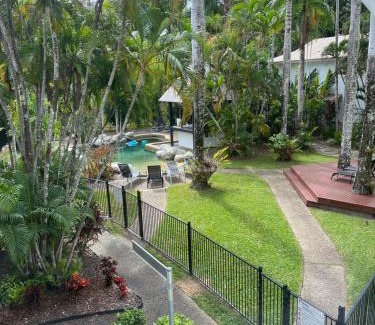 Port Douglas House | Reef Terraces on St Crispins