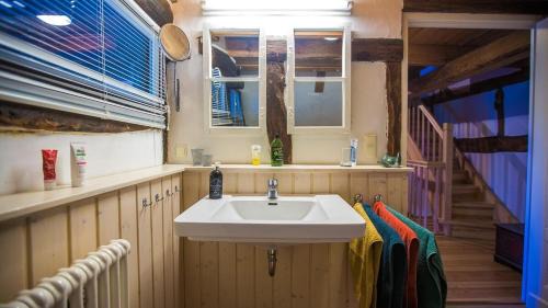 Unbesandten Apartment | Reetdachhaus mit Elbblick