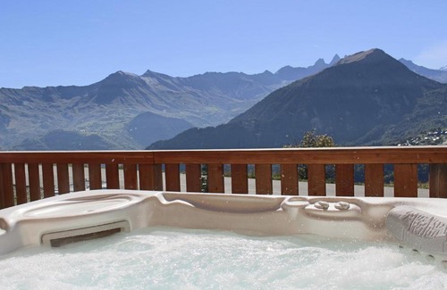 Villarembert Ski Chalet | REFLET DES AIGUILLES - Chalet avec Jacuzzi