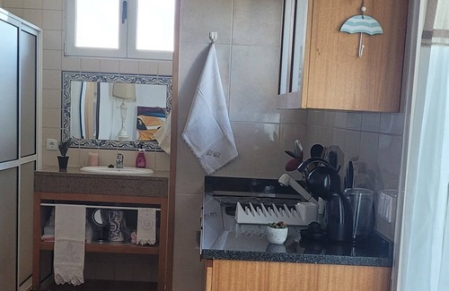 Prazeres Apartment | Refugio do Theo Theo's Refuge