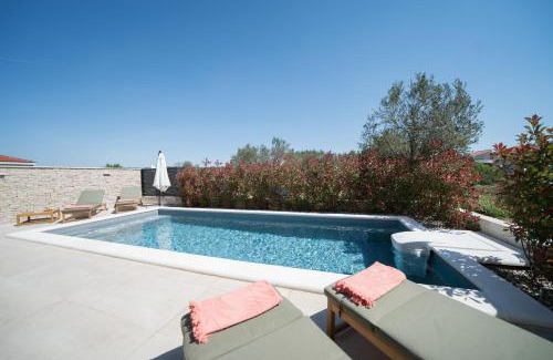 Sukosan Villa | Reful