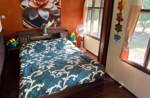 San Pa Thong House | Regal Eagle Guesthouse -Thai House and Garden