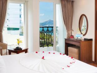Tran Phu Beach Hotel | Regalia Nha Trang