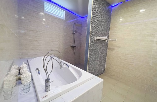 Maafushi House | Rehendhi Villa
