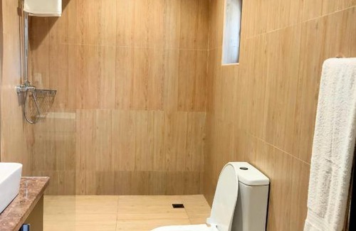 Osu Klottey Apartment | Reignaura at The Cabin Hotel Accra