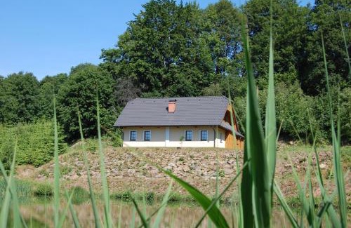Bystrice nad Pernstejnem Cabin | Rekreační chata Karasín