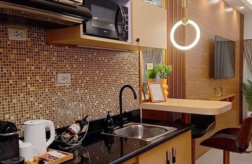 Pasong Tamo Condo | Relax and Enjoy with your family and friends!n