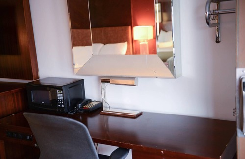 Martinsville Hotel | Relax Inn